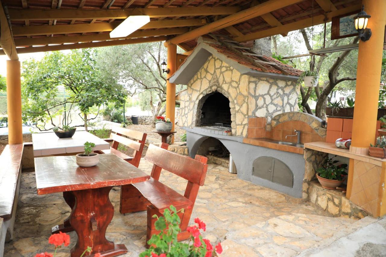 Apartmani Sarlija Pakoštane Exterior foto